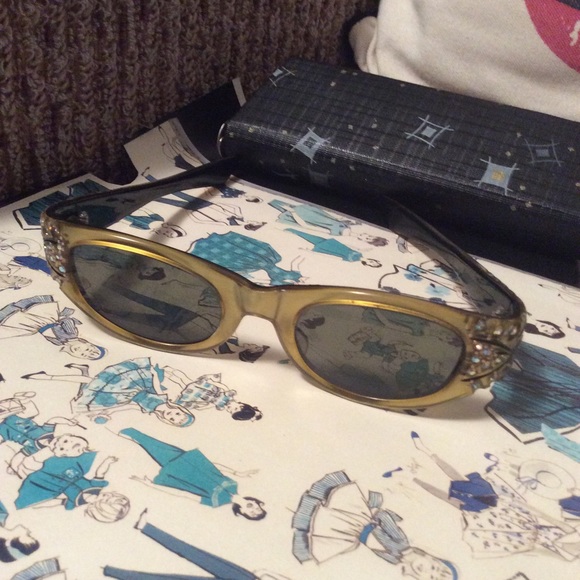 Pinup Vintage Sunglasses VLV - Picture 3 of 5